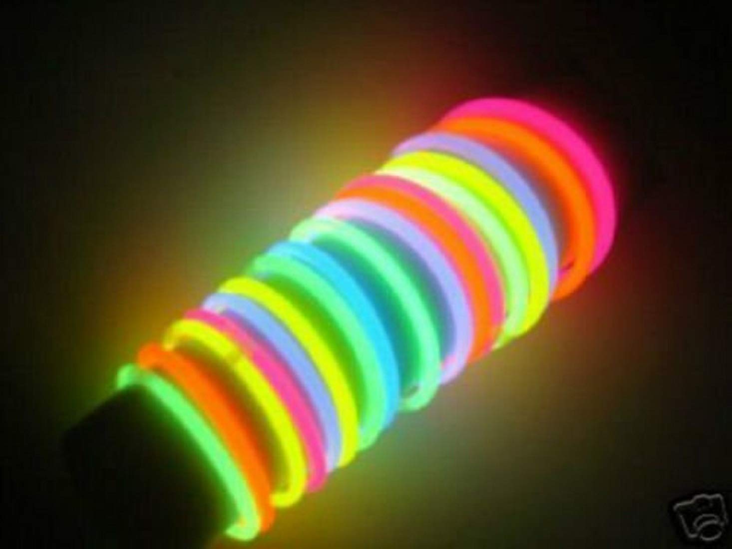 Chocozone Light up Toys Glow Sticks Mixed Colors Party Favors Supplies for Kids Birthdays (Glow Bracelets,Multicolor) (Pack of 50)